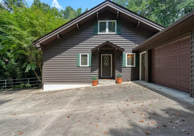 Photo 5 of Sale Pending at 337 Hillcove Point, Wellford, SC 29385 | MLS# SPN340284 | Listing updated on 2026-08-30