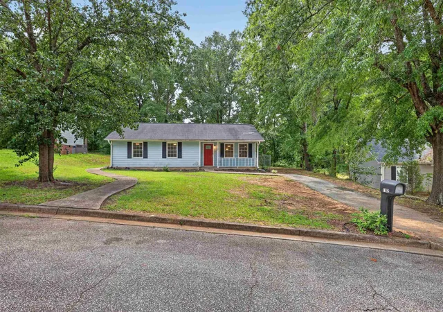 Photo 2 of Sale Pending at 102 Winterhaven Rd, Spartanburg, SC 29301 | MLS# SPN340358 | Listing updated on 2026-10-01
