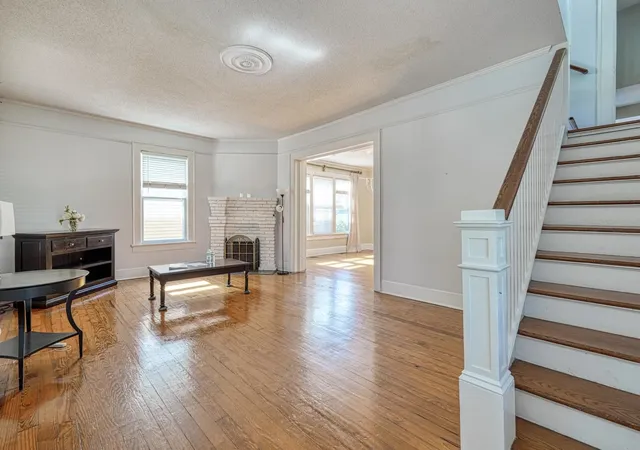 Photo 3 of Sale Pending at 120 Connecticut Ave, Spartanburg, SC 29302 | MLS# SPN340373 | Listing updated on 2026-08-29