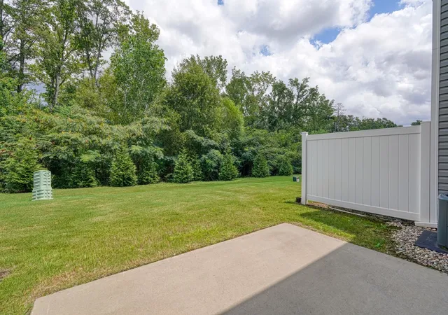 Photo 2 of Townhouse for sale at 563 Preakness, Spartanburg, SC 29301 | MLS# SPN340389 | Listing updated on 2026-08-09