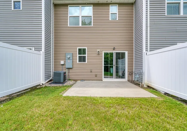 Photo 3 of Sale Pending at 563 Preakness, Spartanburg, SC 29301 | MLS# SPN340389 | Listing updated on 2026-10-02