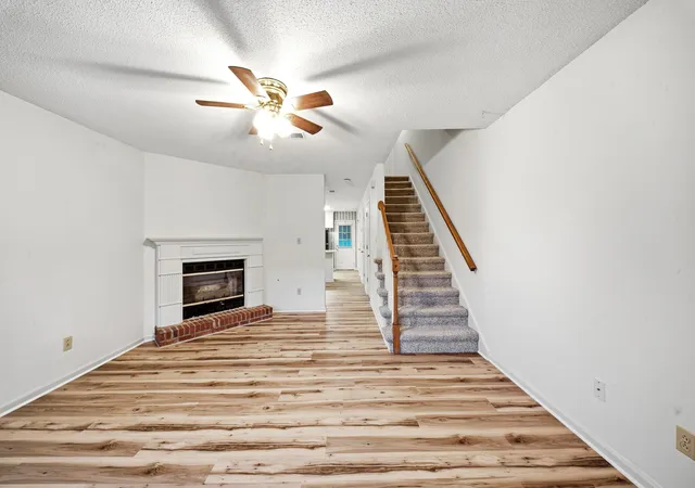Photo 3 of Townhouse for sale at 504 S Townes Ct, Spartanburg, SC 29301 | MLS# SPN340404 | Listing updated on 2026-09-03