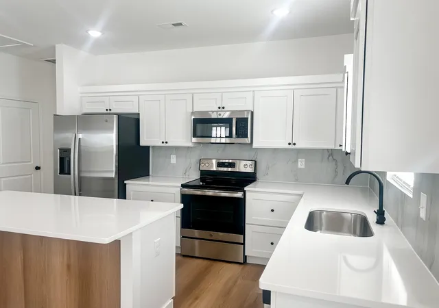 Photo 3 of House for sale at 993-995 Meadow Farms Rd, Inman, SC 29349 | MLS# SPN340405 | Listing updated on 2026-09-24
