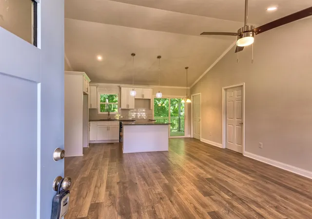 2nd image of 106 Bell St, Blacksburg, SC 29702 | MLS# SPN340421