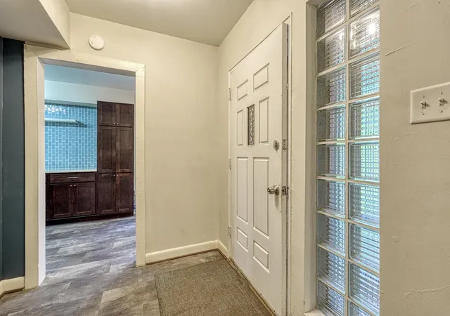 Photo 3 of Single family home for sale at 724 Ridgedale Dr, Spartanburg, SC | MLS# SPN340437 | Listing updated on 2026-10-01