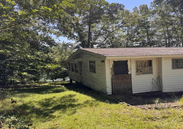 2nd image of 81 Challenger Rd, Cross Hill, SC 29332 | MLS# SPN340447