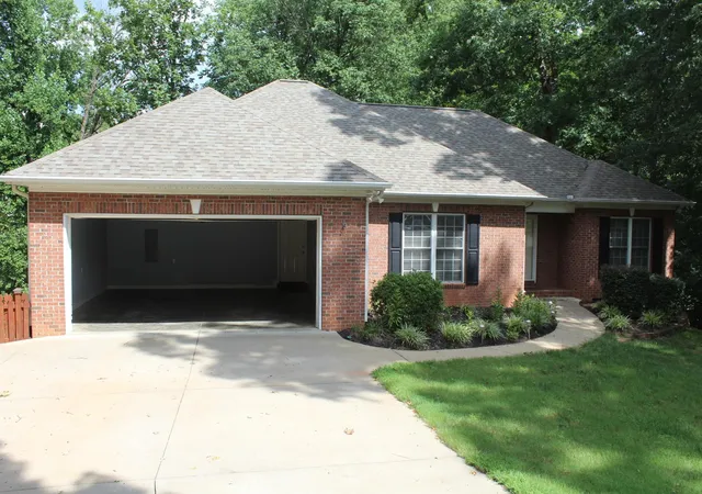Photo 2 of Single family home for sale at 447 Maplecroft St, Spartanburg, SC 29303 | MLS# SPN340463 | Listing updated on 2026-08-17