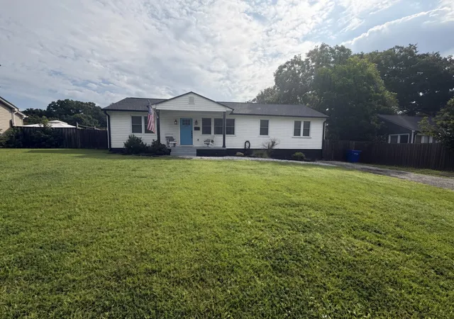Photo 1 of Single family home for sale at 1565 White Oak St, Spartanburg, SC 29307 | MLS# SPN340464 | Listing updated on 2026-08-13