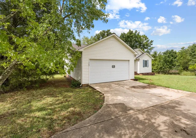 3rd image of 162 Rodeo Dr, Gaffney, SC 29340 | MLS# SPN340470