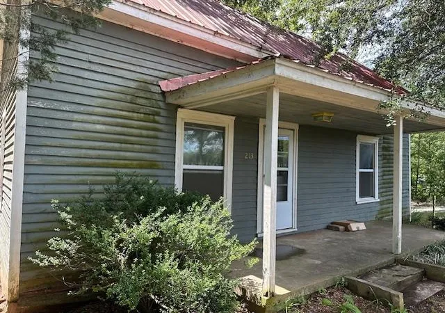 Photo 2 of Sale Pending at 213 N Howard Ave, Landrum, SC 29356 | MLS# SPN340475 | Listing updated on 2026-09-22