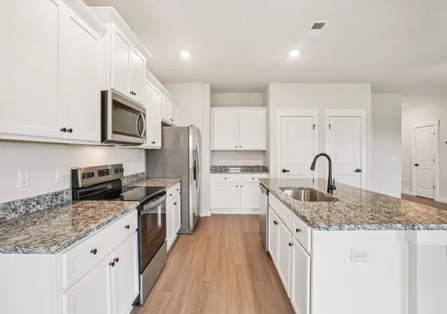 Photo 4 of Single family home for sale at 1325 Pitch Pine Pl, Moore, SC 29369 | MLS# SPN340483 | Listing updated on 2026-08-13