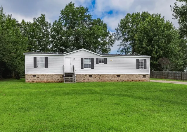 Photo 2 of Manufactured home for sale at 728 Ohenry Dr, Inman, SC 29349 | MLS# SPN340485 | Listing updated on 2026-08-29