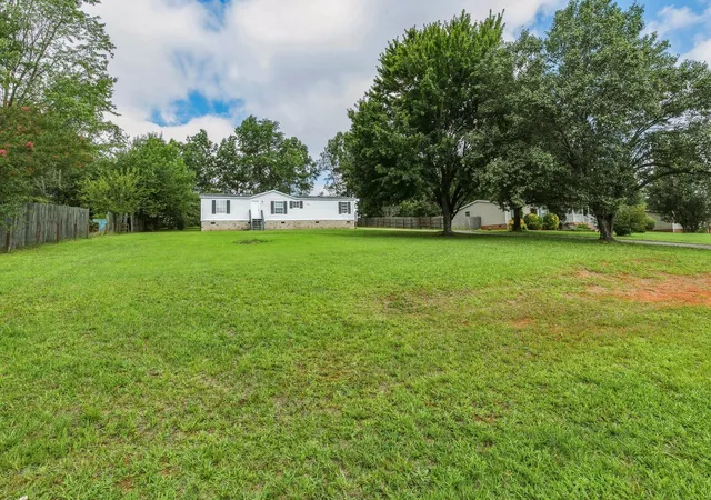 Photo 3 of Manufactured home for sale at 728 Ohenry Dr, Inman, SC 29349 | MLS# SPN340485 | Listing updated on 2026-08-29