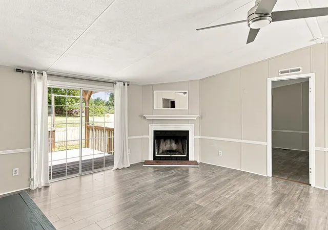 Photo 4 of Manufactured home for sale at 728 Ohenry Dr, Inman, SC 29349 | MLS# SPN340485 | Listing updated on 2026-08-29