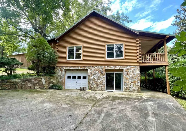 Photo 2 of Single family home for sale at 925 Highway 14 W, Landrum, SC 29356 | MLS# SPN340490 | Listing updated on 2026-08-21