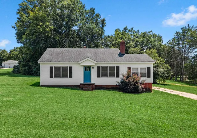 3rd image of 215 Haile St, Jonesville, SC 29353 | MLS# SPN340493