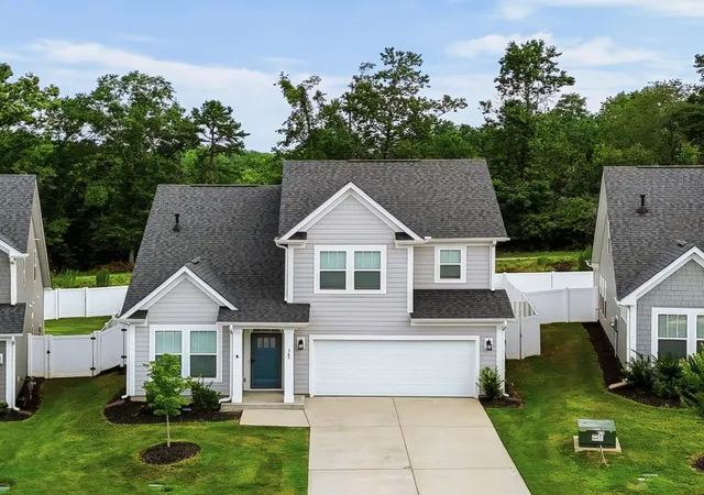 Photo 2 of Single family home for sale at 563 Ml Park Way, Spartanburg, SC 29307 | MLS# SPN340527 | Listing updated on 2026-08-28