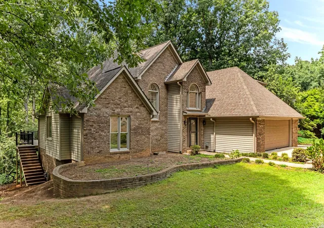 Photo 1 of Single family home for sale at 412 Woodgrove Tr, Spartanburg, SC 29301 | MLS# SPN340583 | Listing updated on 2026-08-30