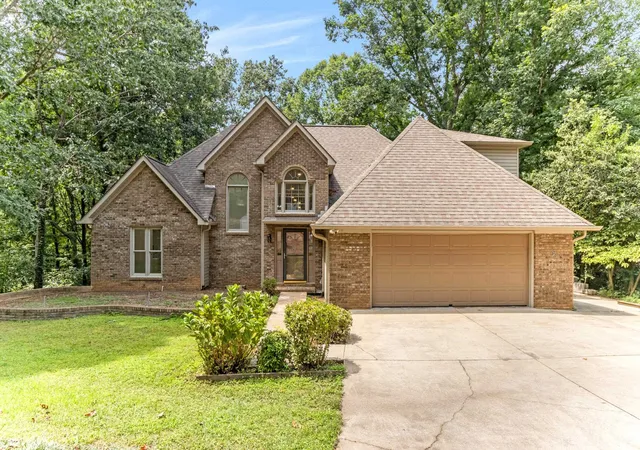 Photo 2 of Single family home for sale at 412 Woodgrove Tr, Spartanburg, SC 29301 | MLS# SPN340583 | Listing updated on 2026-08-30