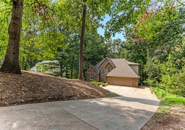 Photo 4 of Single family home for sale at 412 Woodgrove Tr, Spartanburg, SC 29301 | MLS# SPN340583 | Listing updated on 2026-08-30
