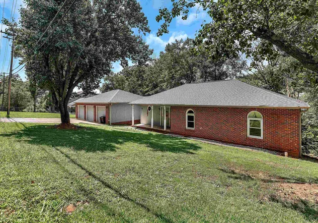 Photo 3 of Single family home for sale at 118 Old Saluda Dam Rd, Greenville, SC 29611 | MLS# SPN340587 | Listing updated on 2026-09-01