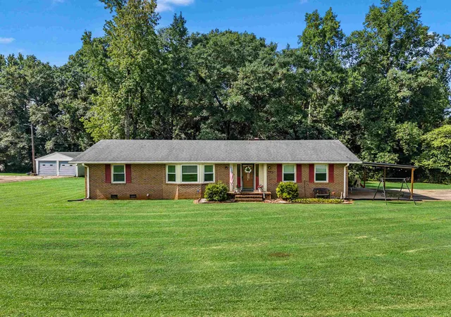 Photo 1 of Sale Pending at 321 Belair, Wellford, SC 29385 | MLS# SPN340595 | Listing updated on 2026-08-18