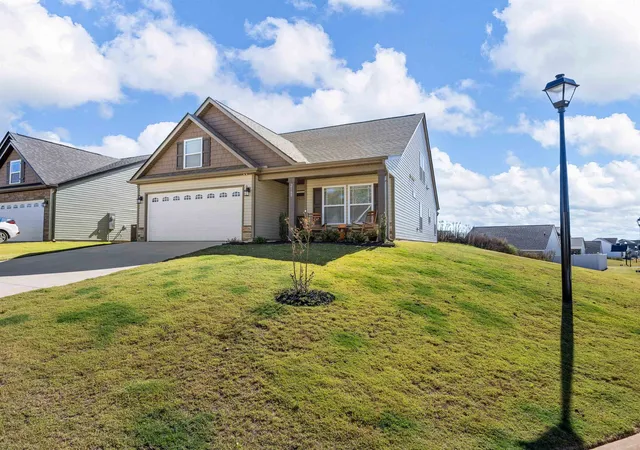 Photo 3 of Single family home for sale at 2160 Davenport Ct, Moore, SC 29369 | MLS# SPN340632 | Listing updated on 2026-08-16