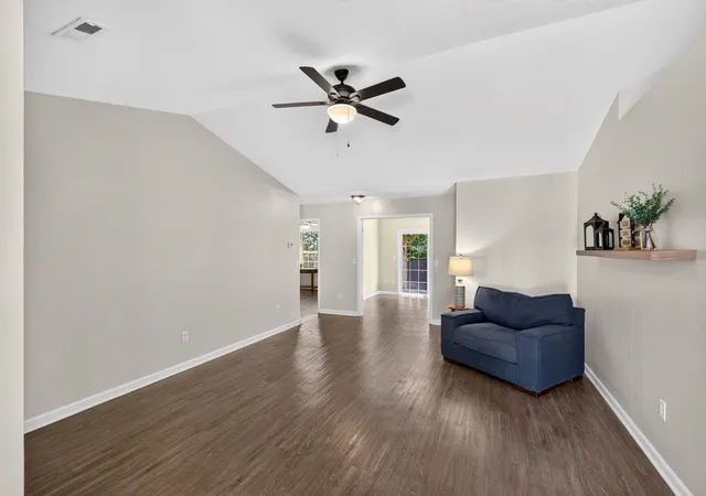 3rd image of 112 Slate Ln, Greer, SC 29650 | MLS# SPN340660