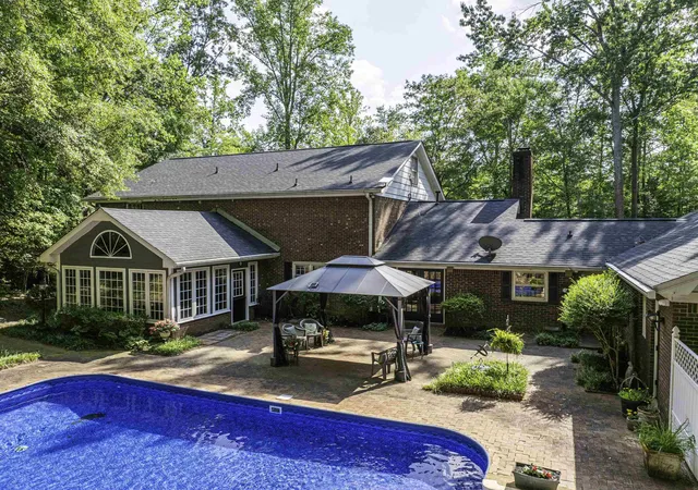 Photo 2 of Single family home for sale at 225 Walnut Hl Ln, Spartanburg, SC 29302 | MLS# SPN340676 | Listing updated on 2026-08-18