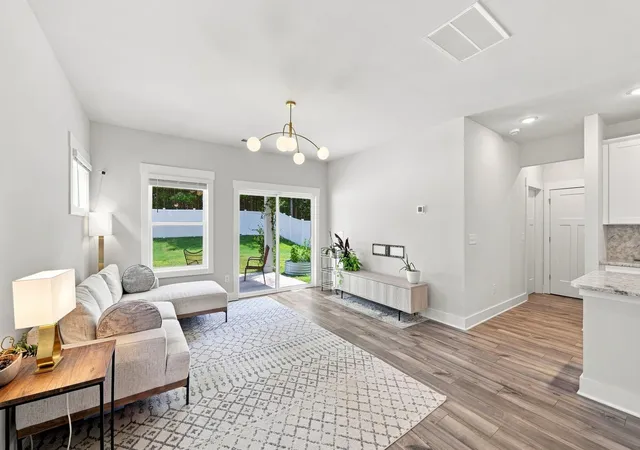 Photo 4 of Single family home for sale at 208 Lanyard Dr, Greenville, SC 29607 | MLS# SPN340705 | Listing updated on 2026-10-26