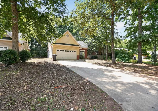 4th image of 2421 - 2423 Annandale Dr, Anderson, SC 29621 | MLS# SPN340719