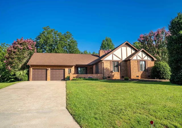 Photo 1 of Single family home for sale at 32 Nichols Dr, Inman, SC 29349 | MLS# SPN340721 | Listing updated on 2026-09-03