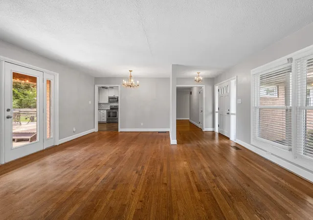 Photo 2 of Single family home for sale at 209 Navaho Dr, Spartanburg, SC 29301 | MLS# SPN340725 | Listing updated on 2026-08-26