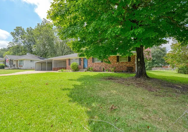 Photo 3 of Single family home for sale at 5 Clover St, Inman, SC 29349 | MLS# SPN340738 | Listing updated on 2026-08-20