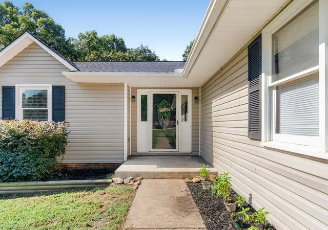 3rd image of 180 Hillcrest Dr, Gaffney, SC 29340 | MLS# SPN340754