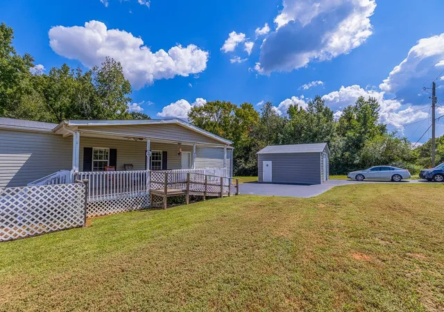3rd image of 438 Lockhart Ln, Gaffney, SC 29341 | MLS# SPN340792