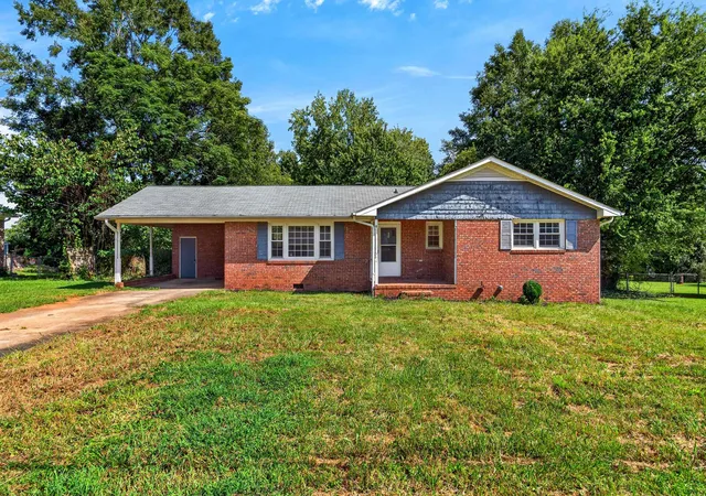 Photo 1 of Single family home for sale at 151 Woodhaven Dr, Spartanburg, SC 29307 | MLS# SPN340798 | Listing updated on 2026-08-22