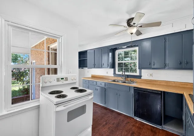 Photo 3 of Single family home for sale at 151 Woodhaven Dr, Spartanburg, SC 29307 | MLS# SPN340798 | Listing updated on 2026-10-16