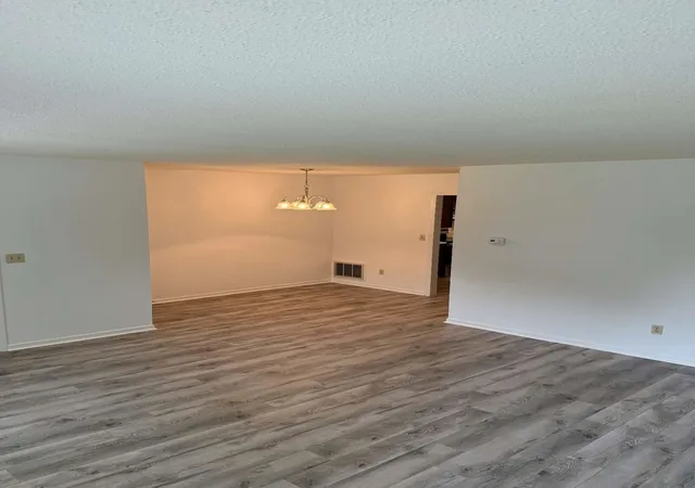 5th image of 174 New Market St, Tryon, NC 28782