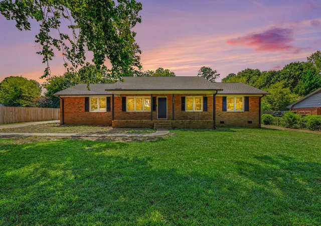 Photo 1 of Sale Pending at 3035 Elmhurst Dr, Boiling Springs, SC 29316 | MLS# SPN340809 | Listing updated on 2026-08-28