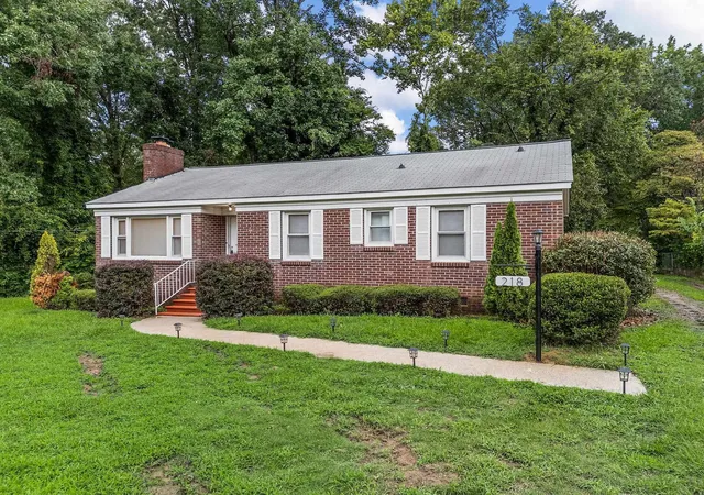 Photo 3 of Single family home for sale at 218 Hillcrest Dr, Union, SC 29379 | MLS# SPN340810 | Listing updated on 2026-08-22