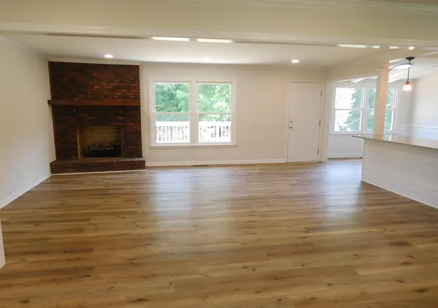 Photo 4 of Sale Pending at 110 Cambridge Cir, Gaffney, SC 29341 | MLS# SPN340813 | Listing updated on 2026-08-29