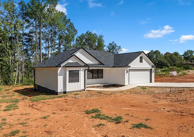 Photo 2 of Sale Pending at 532 Briarwood Dr, Pacolet, SC 29372 | MLS# SPN340826 | Listing updated on 2026-08-28
