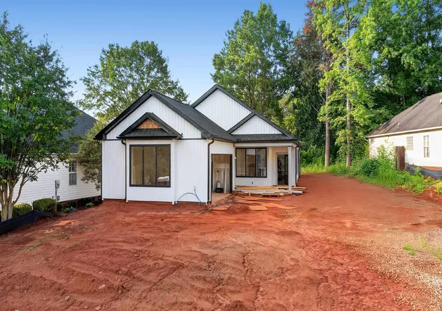 Photo 1 of Single family home for sale at 210 Riverrun Dr, Spartanburg, SC 29303 | MLS# SPN340846 | Listing updated on 2026-08-23