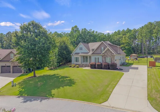 Photo 2 of Single family home for sale at 349 Roy Hall Wy, Campobello, SC 29322 | MLS# SPN340889 | Listing updated on 2026-08-23