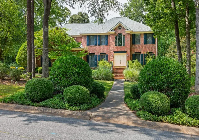 Photo 34 of Single family home for sale at 220 Hillsboro Trace, Spartanburg, SC 29301 | MLS# SPN340893 | Listing updated on 2026-08-28