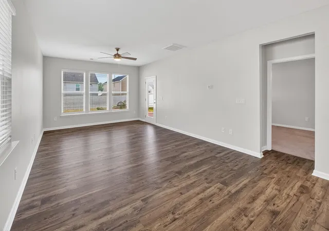 Photo 3 of Single family home for sale at 1405 Harper Mae Dr, Spartanburg, SC 29303 | MLS# SPN340896 | Listing updated on 2026-08-25