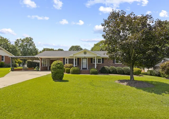 Photo 1 of Single family home for sale at 139 Northview St, Lyman, SC 29365 | MLS# SPN340911 | Listing updated on 2026-08-25