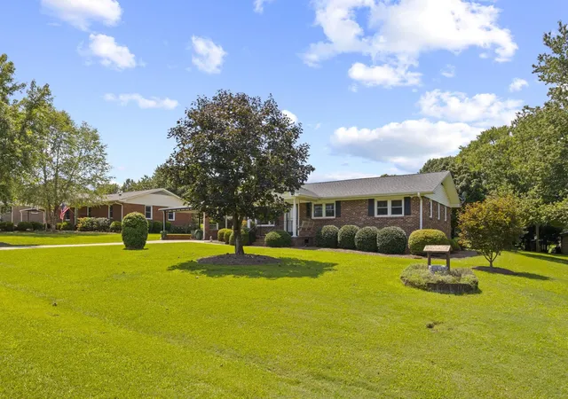 Photo 2 of Single family home for sale at 139 Northview St, Lyman, SC 29365 | MLS# SPN340911 | Listing updated on 2026-08-25