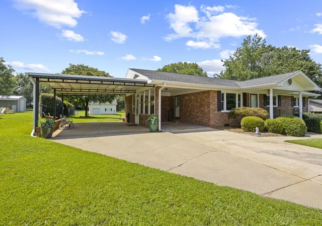 Photo 3 of Single family home for sale at 139 Northview St, Lyman, SC 29365 | MLS# SPN340911 | Listing updated on 2026-08-25